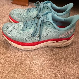 Hoka Clifton 8